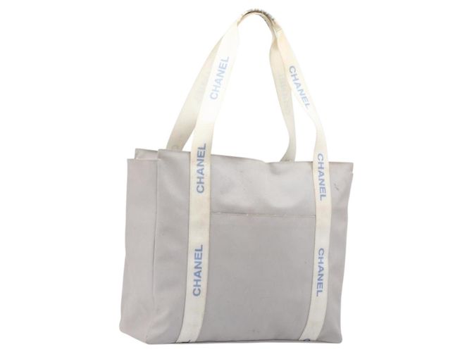 CHANEL Sport Tote Bag Nylon Grau Silber CC Auth bs37193 Braun