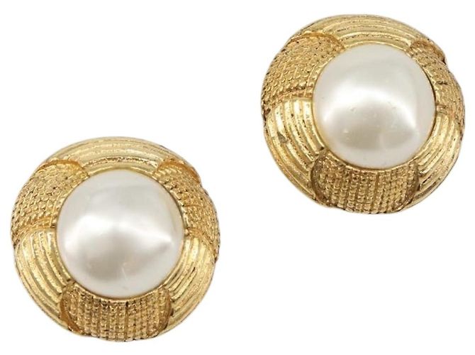 CHANEL Earring Metal Gold Tone White CC Auth bs37083