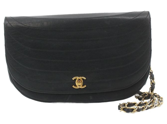 Chanel Vintage Half Moon Flap Quilted lambskin medium Nero