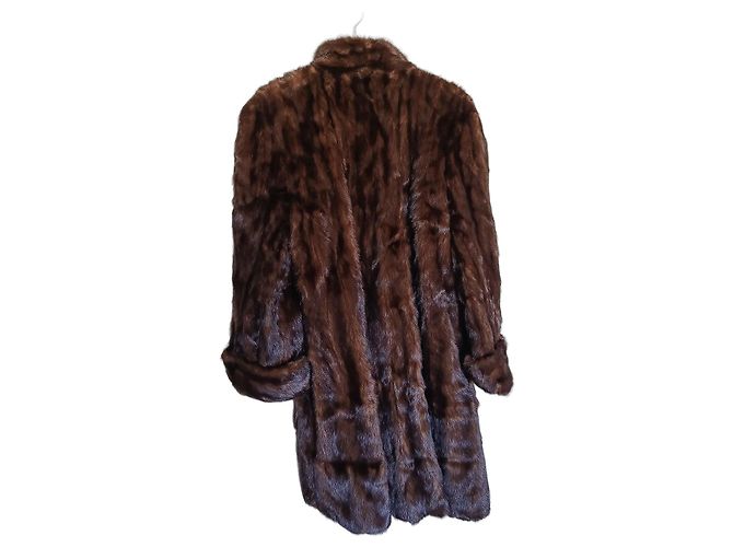 Autre Marque Manteau en fourrure de vison marron Paul Montana