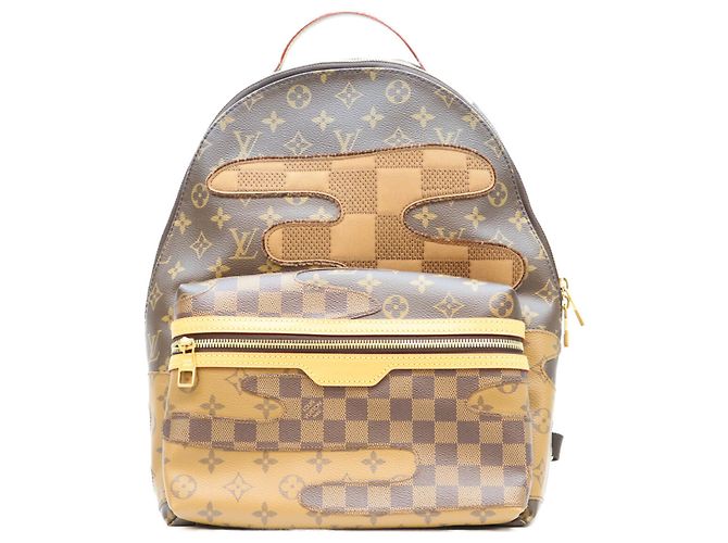 Louis Vuitton Monogram Discovery Backpack PM Brown