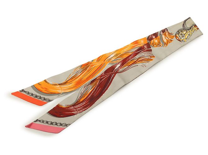 Pañuelo Twilly Hermès Gray Cavalcades de seda Castaño