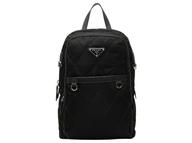 Mini zaino trapuntato Prada con placca logo Triangle Nero