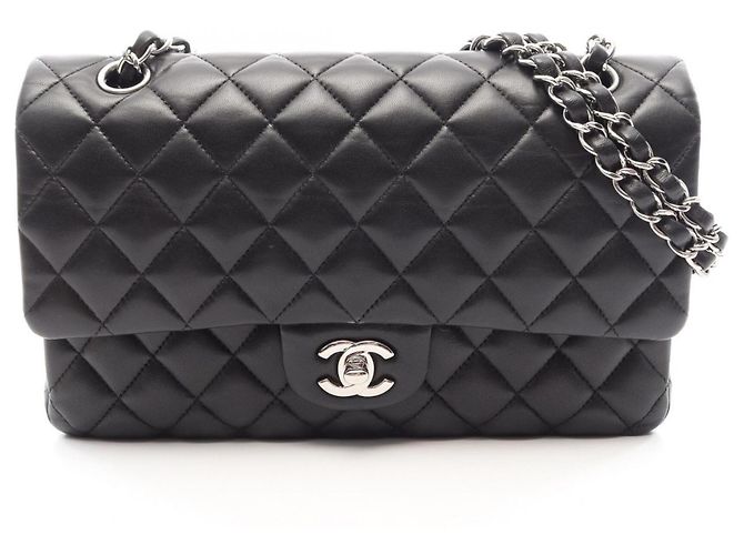 Borsa a tracolla Chanel Matelassé Double Flap Nero
