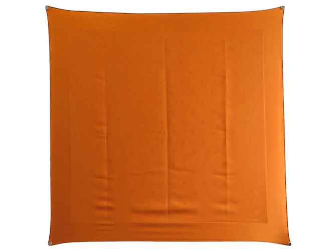 PAÑUELO LOUIS VUITTON MONOGRAM LV CARRE 90 CM DE SEDA NARANJA