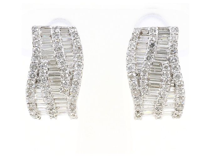 Autre Marque Pendientes de botón de diamantes en oro blanco de 18K Dorado