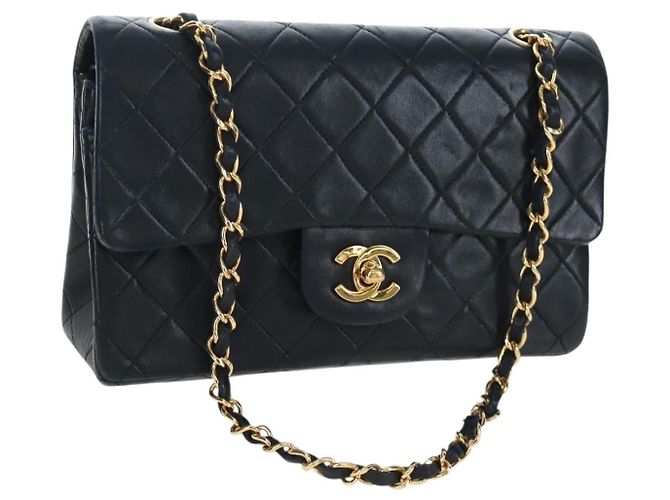 Borsa a tracolla CHANEL Chain Matelasse 23 in pelle d'agnello nera e oro CC Auth BA16032SAV Nero D'oro
