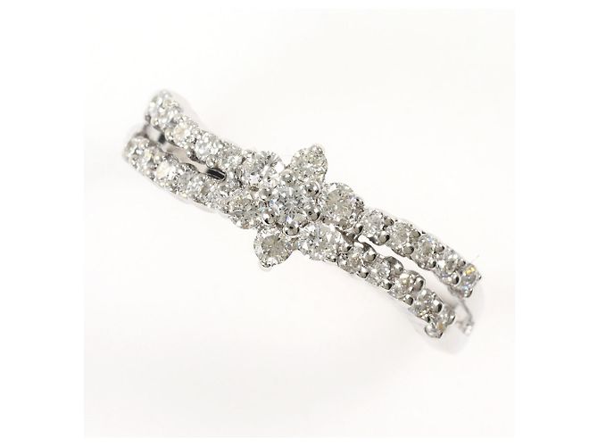 Autre Marque 18K White Gold Band Ring with Diamond Golden