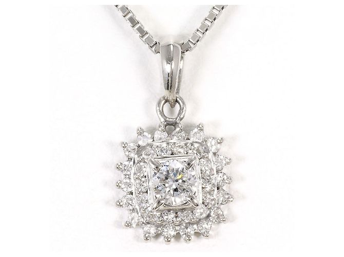 Autre Marque Collier en platine avec pendentif en diamant