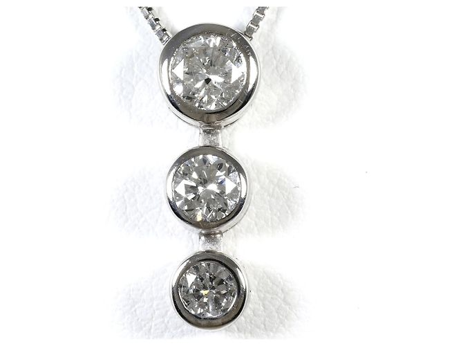 Autre Marque Colar de platina e diamantes