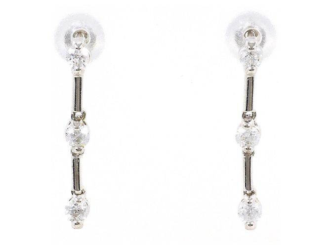 Autre Marque Orecchini a goccia in oro bianco 18K e diamanti D'oro