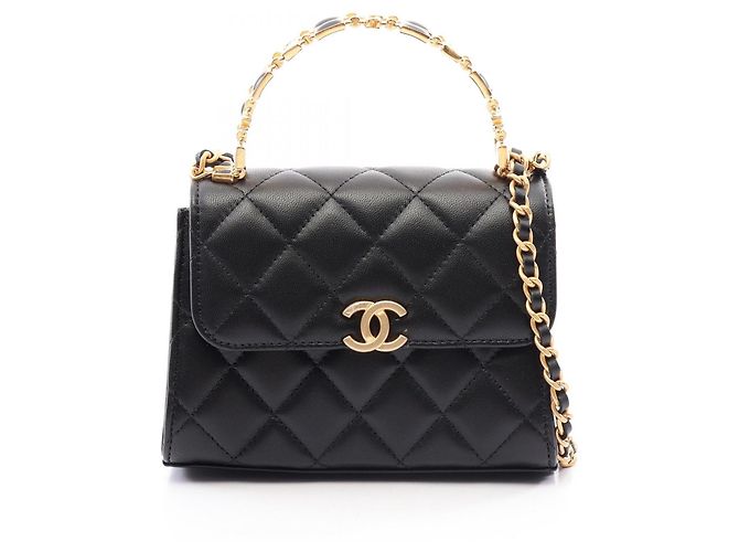 Timeless Borsa a tracolla Chanel Matelassé in pelle d'agnello nera Nero