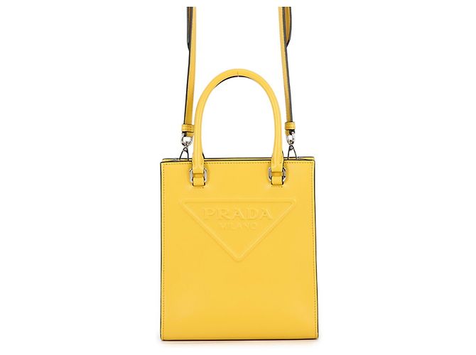 Mini mala de mão em couro Prada com triângulo em relevo Amarelo