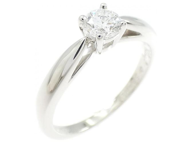 Van Cleef & Arpels Bonheur Ring