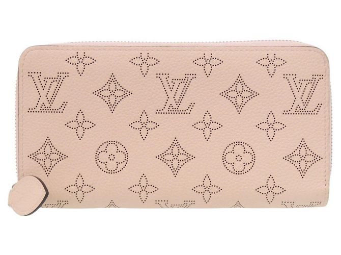 Cartera larga Louis Vuitton en Magnolia