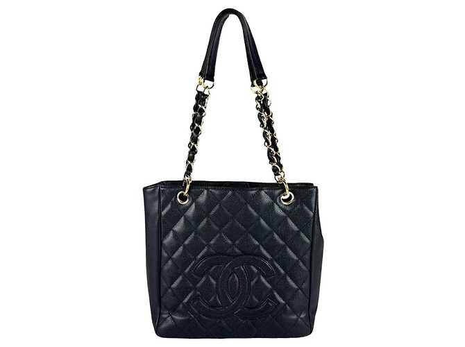Bolsa de ombro Chanel em couro de bezerro granulado preto