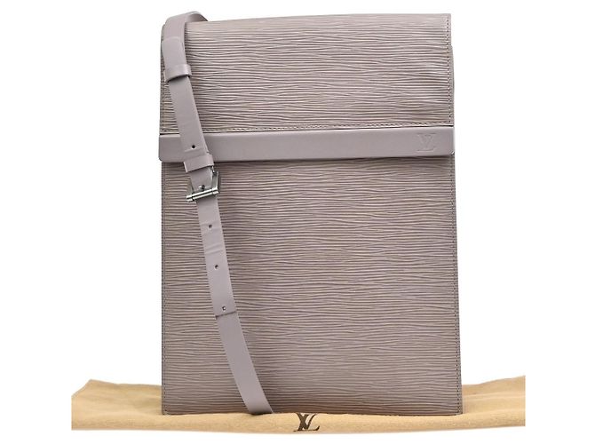 Louis Vuitton Ramatuelle Epi Leather Roxo