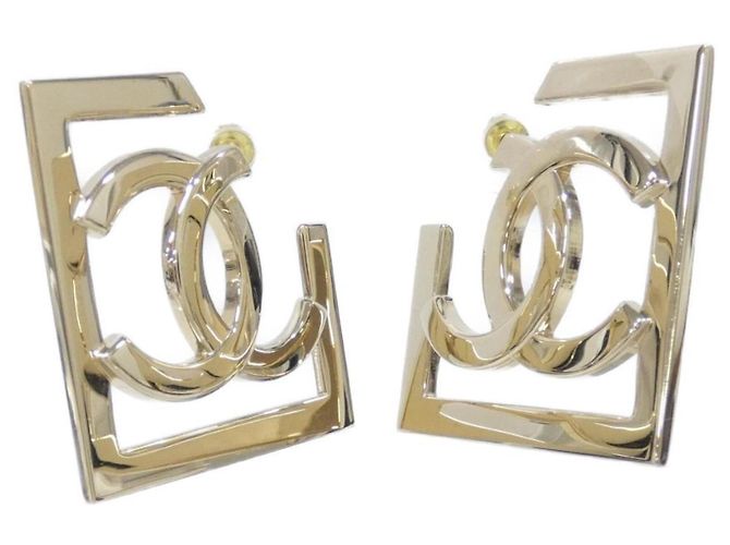 Orecchini a lobo Chanel Gold D'oro