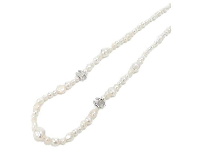 Colar de pérolas brancas Chanel Branco