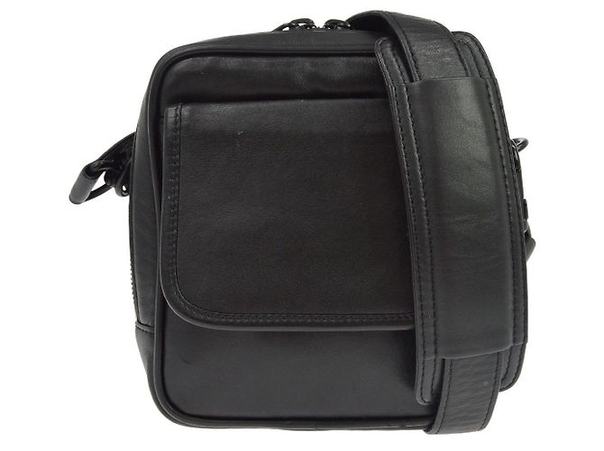 Louis Vuitton Peonia Leather Noir
