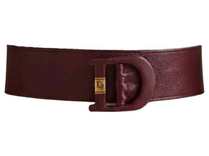 Christian Dior Gürtel aus bordeauxrotem Leder
