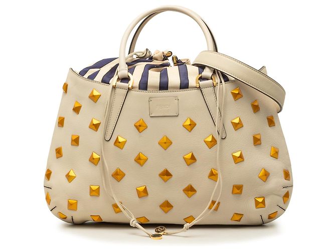 Bolsa Satchel Fendi B Fab Medium em couro de bezerro com tachas branca Branco