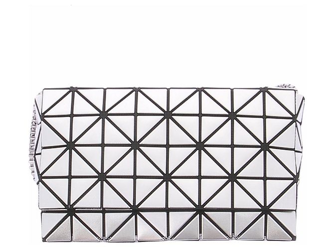 Issey Miyake Pochette "BaoBao" nera e argento
