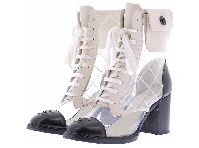 Chanel Botas de PVC y cuero Negro