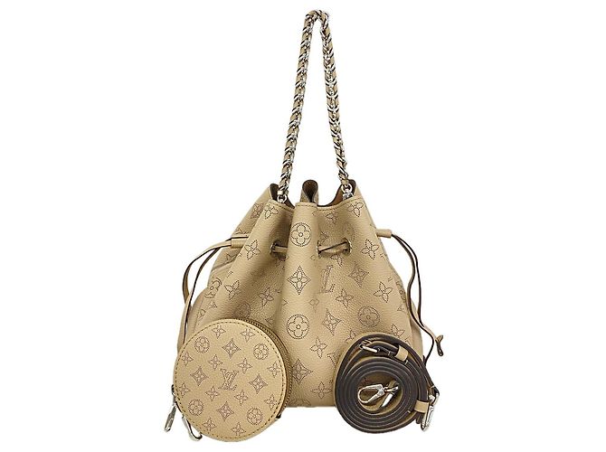Bolsa de Ombro Louis Vuitton Mahina Bella