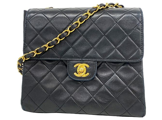 Borsa a tracolla Chanel Mini Matelassé con catena Nero
