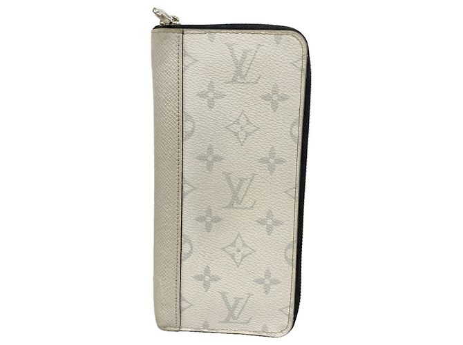 Louis Vuitton Taigarama Zippy Wallet Vertical M30446 White