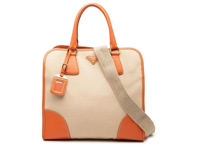 Bolsa Prada em lona Canapa com logo e acabamento em couro Saffiano bege