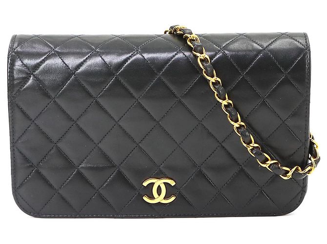 Borsa a tracolla con catena Chanel Matelassé Nero