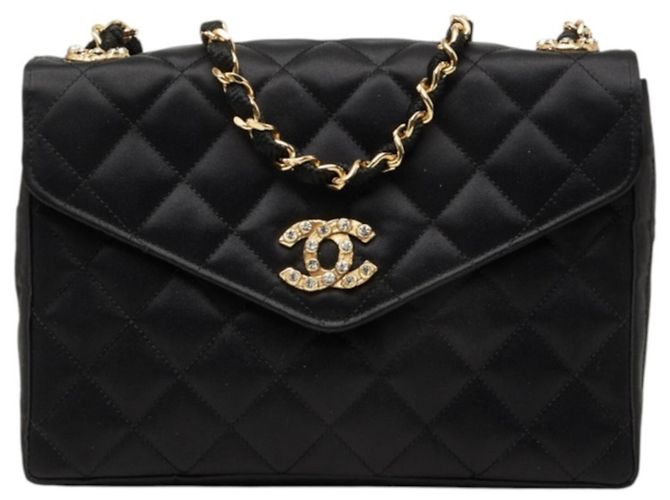 Bolsa de Ombro com Corrente Chanel Coco Mark Matelassé Preto
