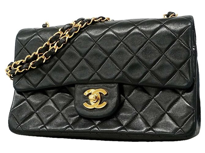 Bolsa de Ombro Chanel Matelassé Preto