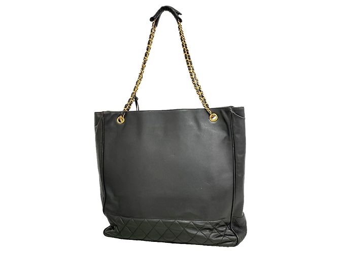 Chanel Matelassé Chain Shoulder Bag Black