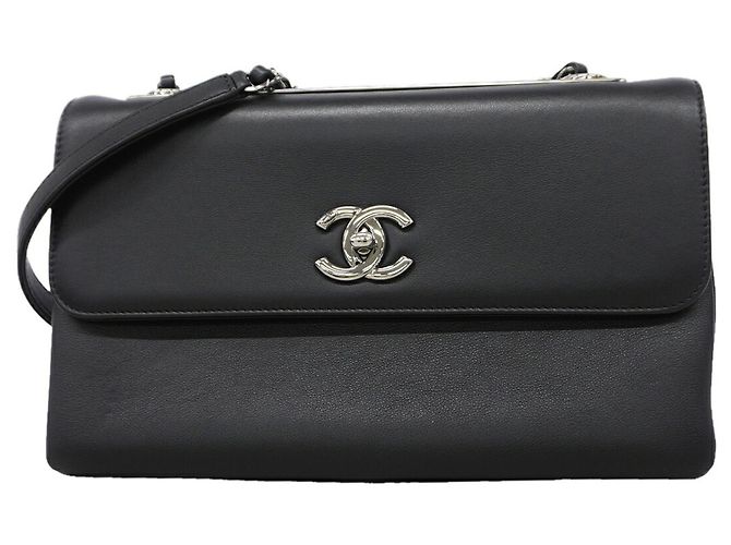 Borsa a tracolla Chanel in pelle nera Nero