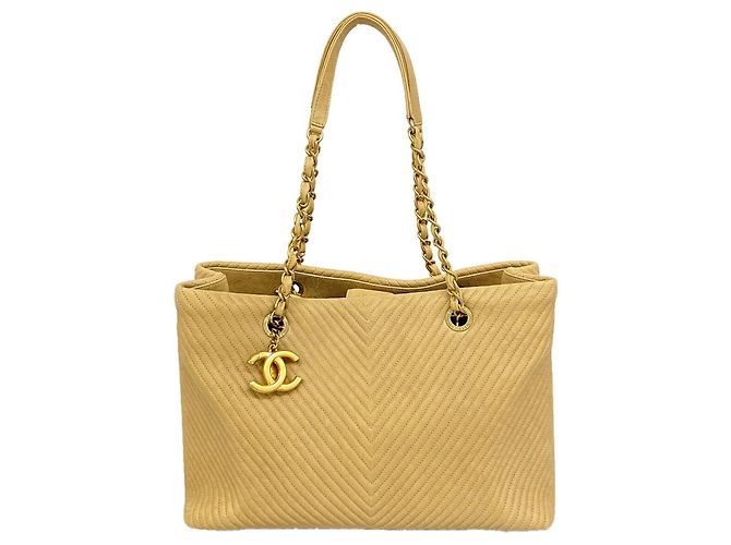 Saco Tote Chanel em couro castanho Marrom