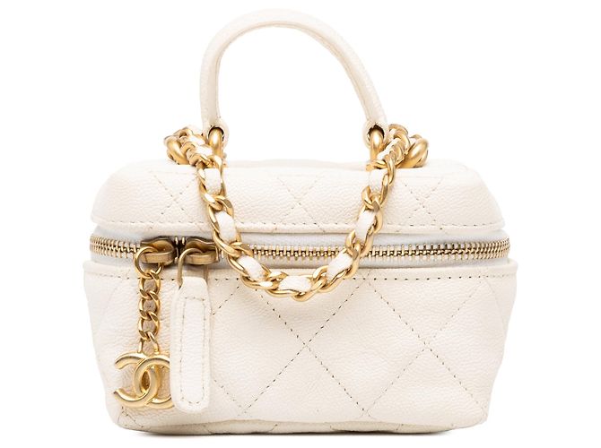 Bolsa vanity satchel Chanel Mini CC matelassé em couro caviar branco com fecho de correr e corrente