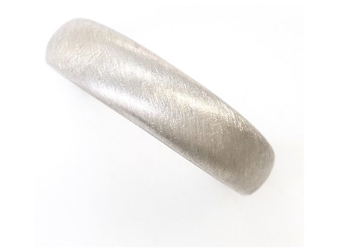 Autre Marque Anel aliança em ouro branco 18K Dourado