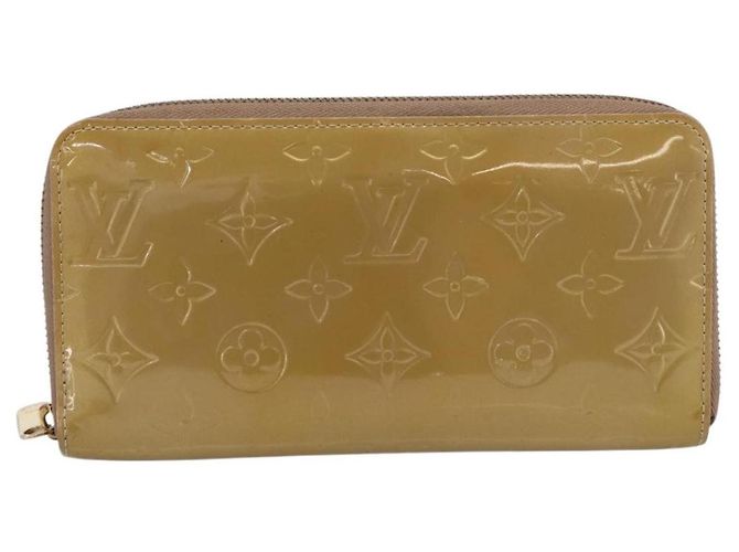 Louis Vuitton Zippy Monogram Vernis Bege