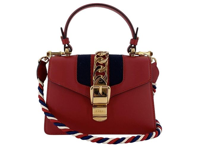 Gucci Mini mala Sylvie Web em pele vermelha com 1 alça de ombro Vermelho
