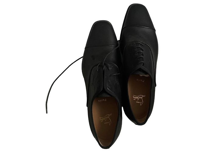 Christian Louboutin Scarpe eleganti in pelle nera Nero