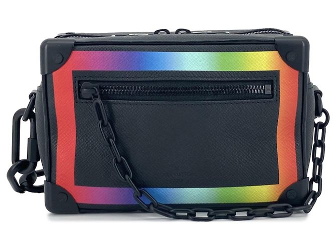 Louis Vuitton Black Taiga Rainbow Soft Trunk Nero