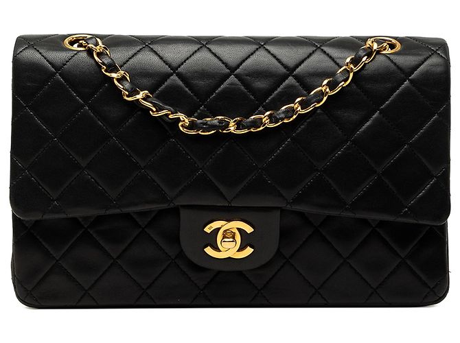 Chanel Black Medium Classic Lambskin Double Flap Preto