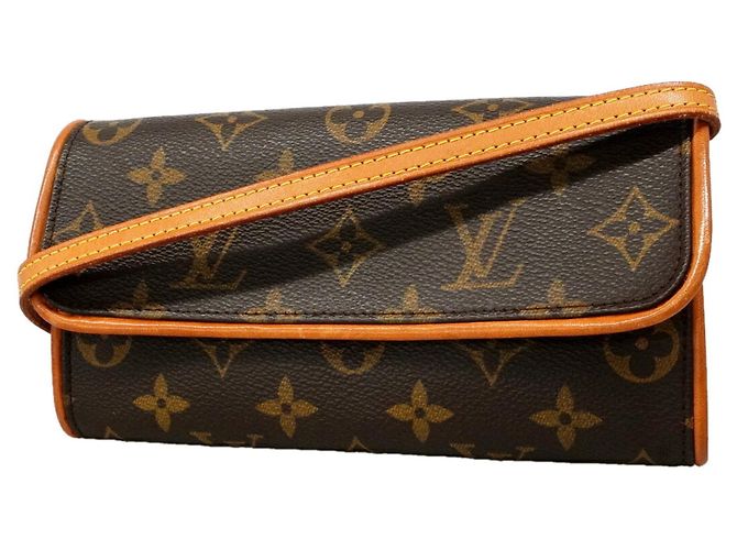 Bolsa de Ombro Louis Vuitton Monogram Pochette Twin PM Marrom