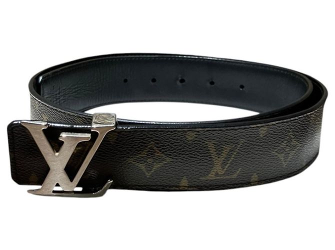 Louis Vuitton Ceinture LV Initials Belt