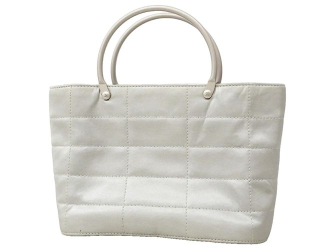 Sac à main Chanel en nylon gris Marron