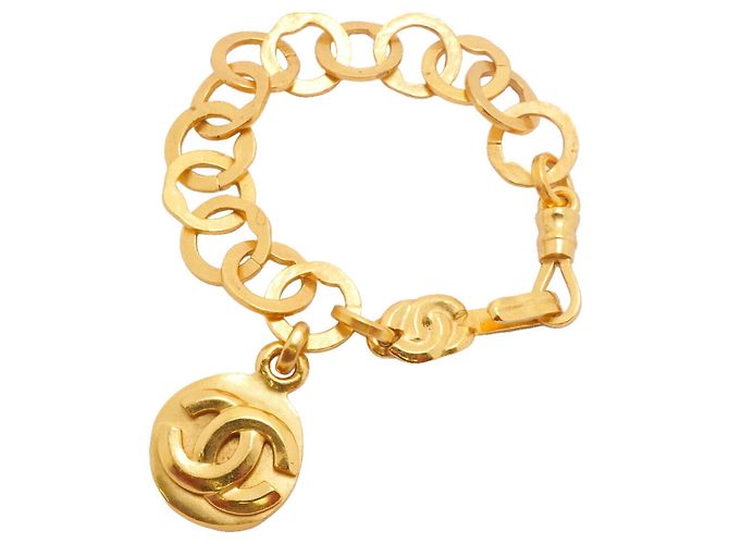 Pulsera de dijes chapada en oro Chanel Dorado