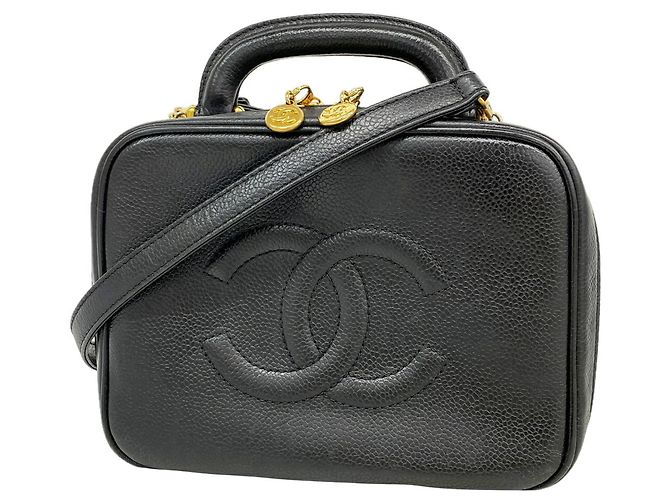 Bolsa Chanel em couro de bezerro granulado preto